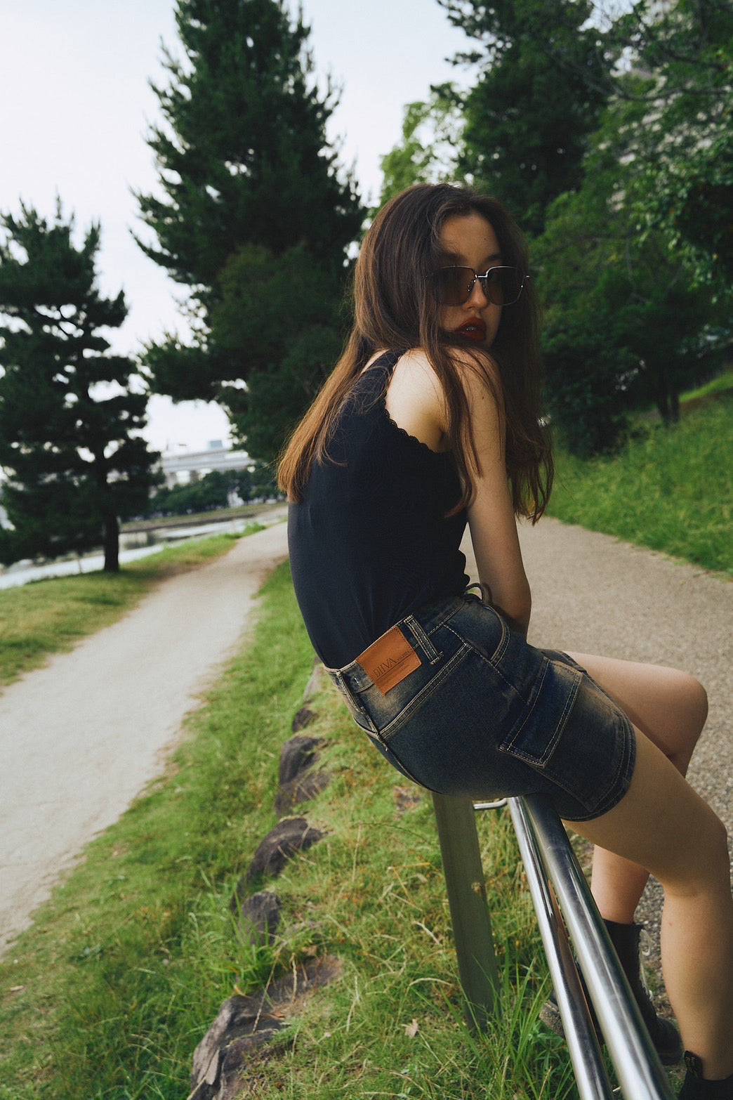 SIDE POCKET DENIM MINI SKIRT
