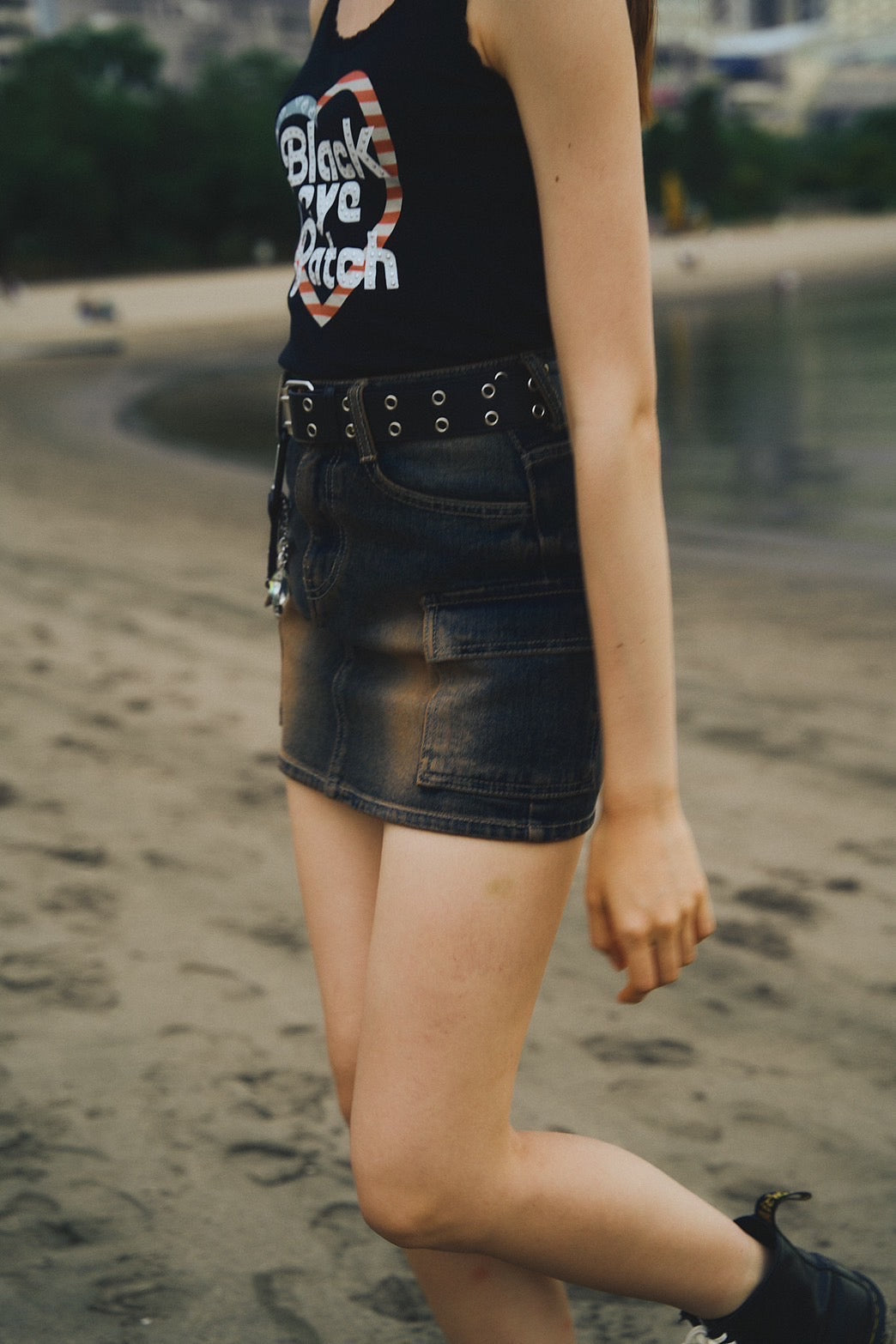 SIDE POCKET DENIM MINI SKIRT