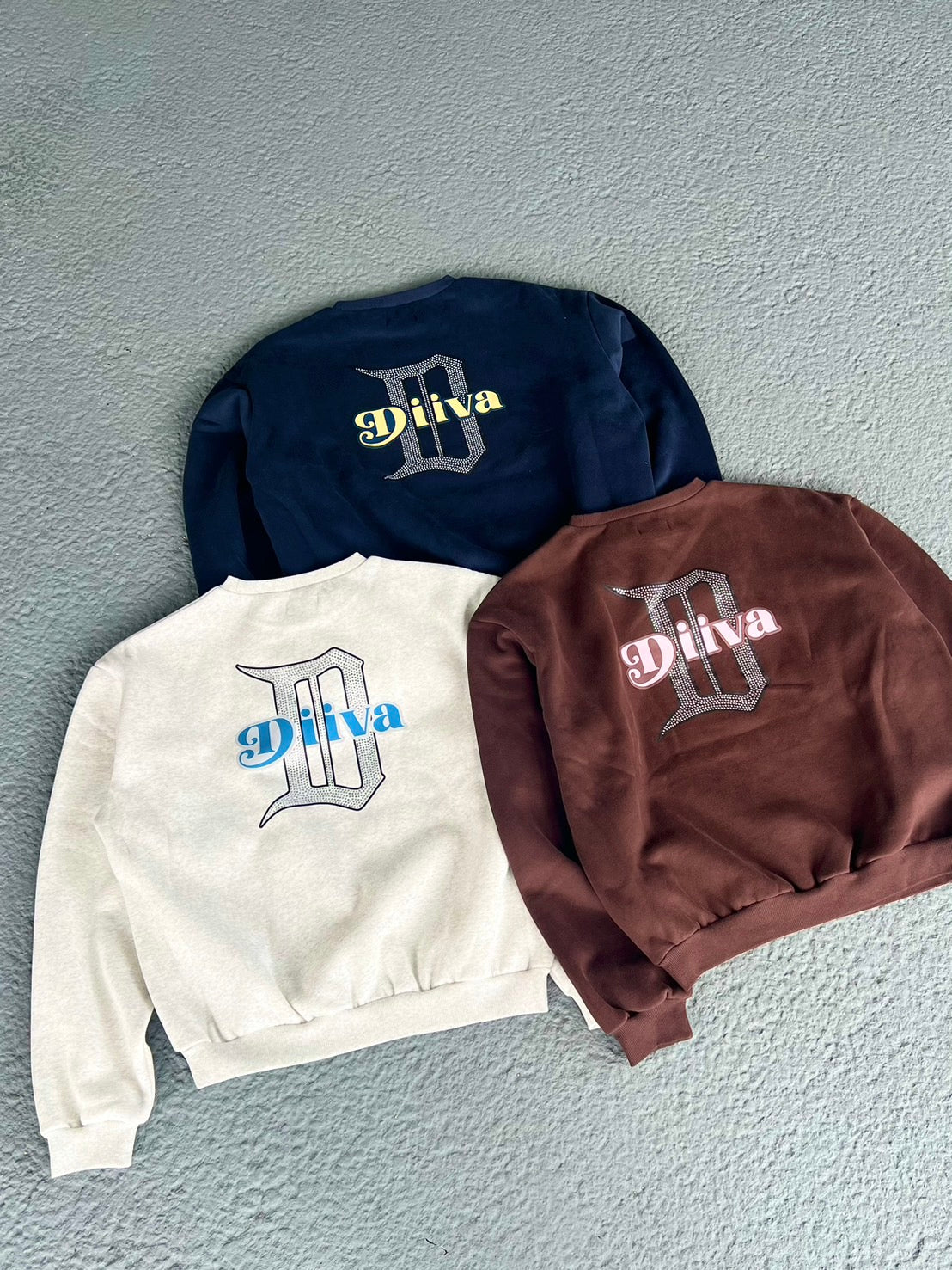 DIIVA stone logo sweat tops