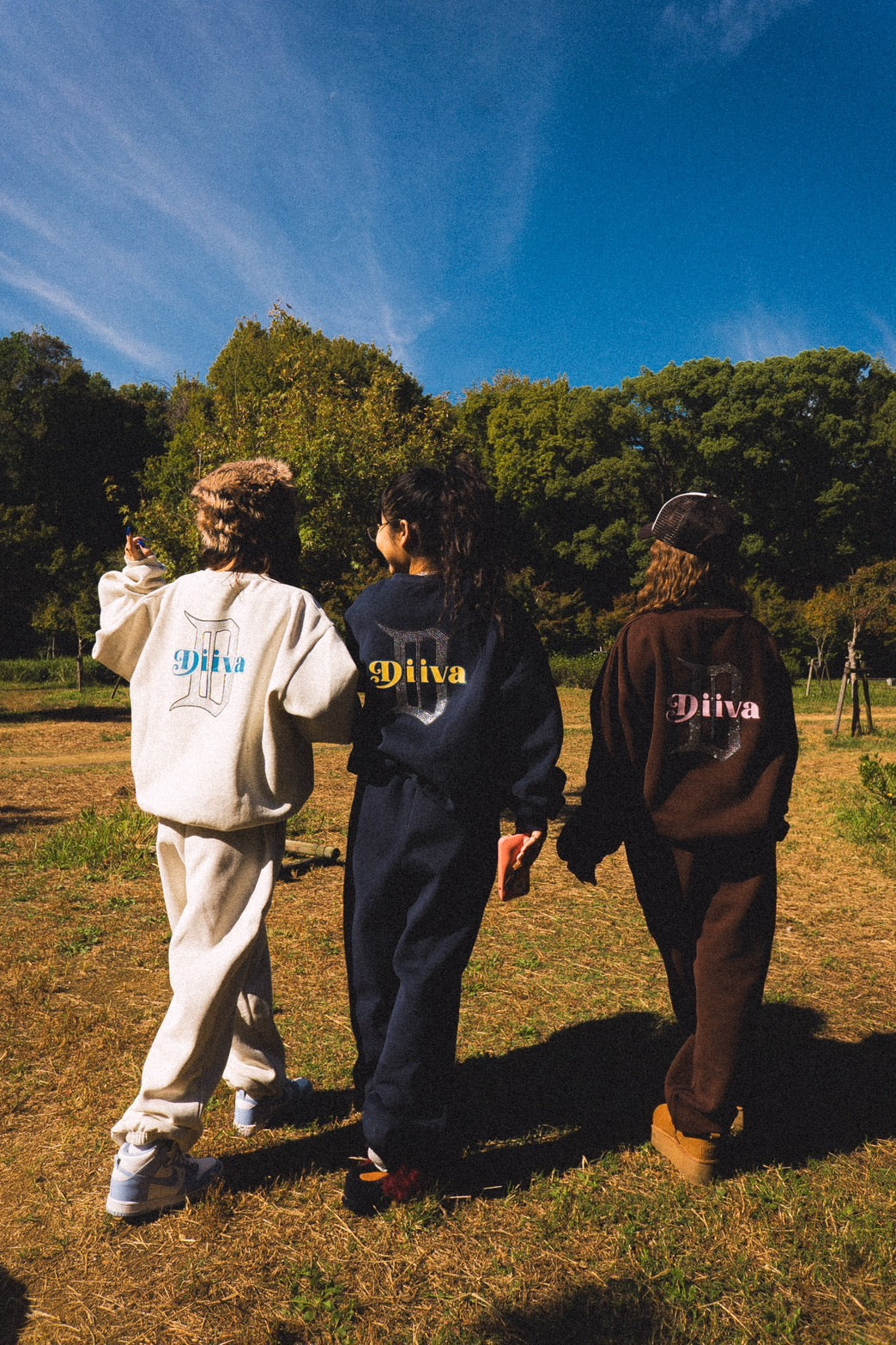 DIIVA stone logo sweat tops