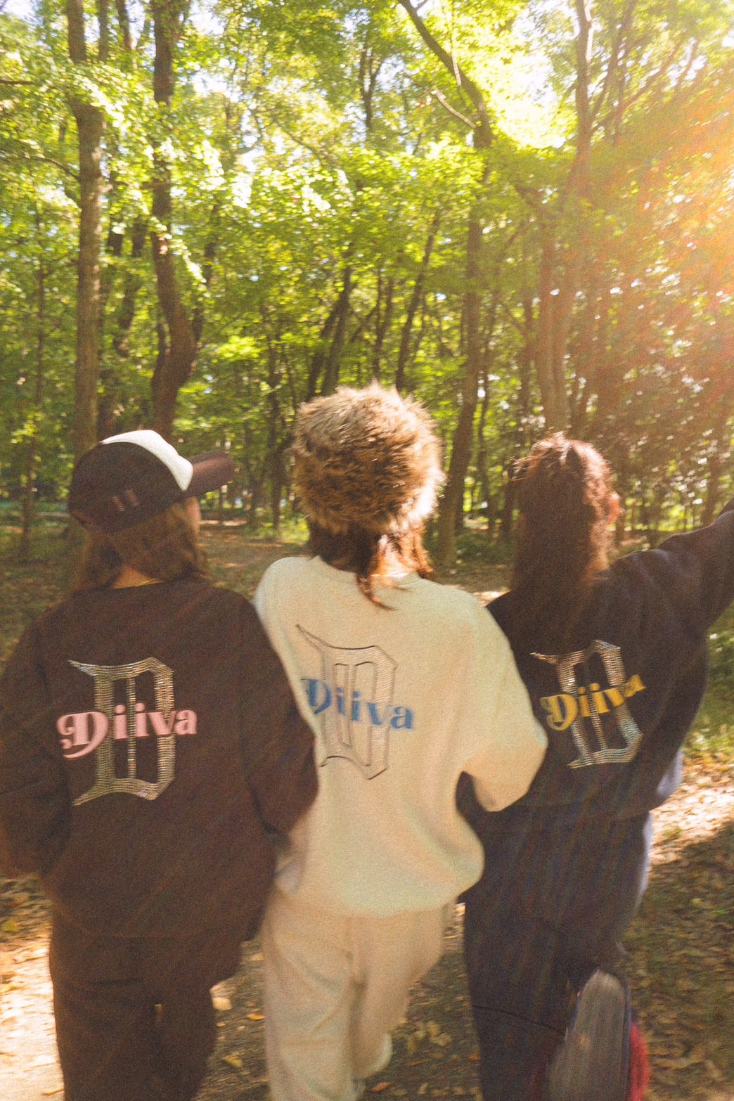 DIIVA stone logo sweat tops