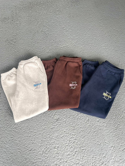 DIIVA stone logo sweat pants