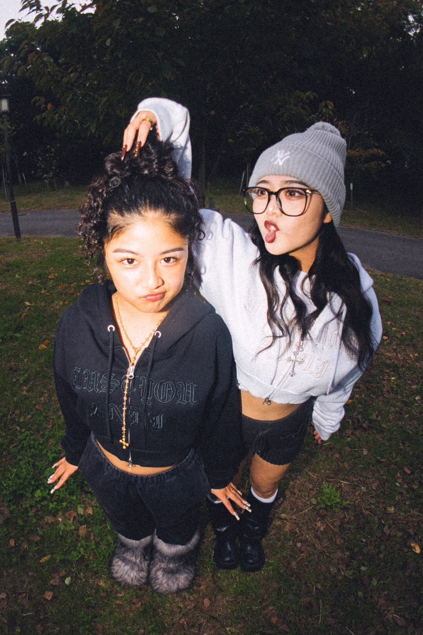 SHORT ZIP HOODIE